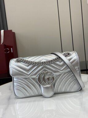 GUCCI GG Marmont leather shoulder bag in silver